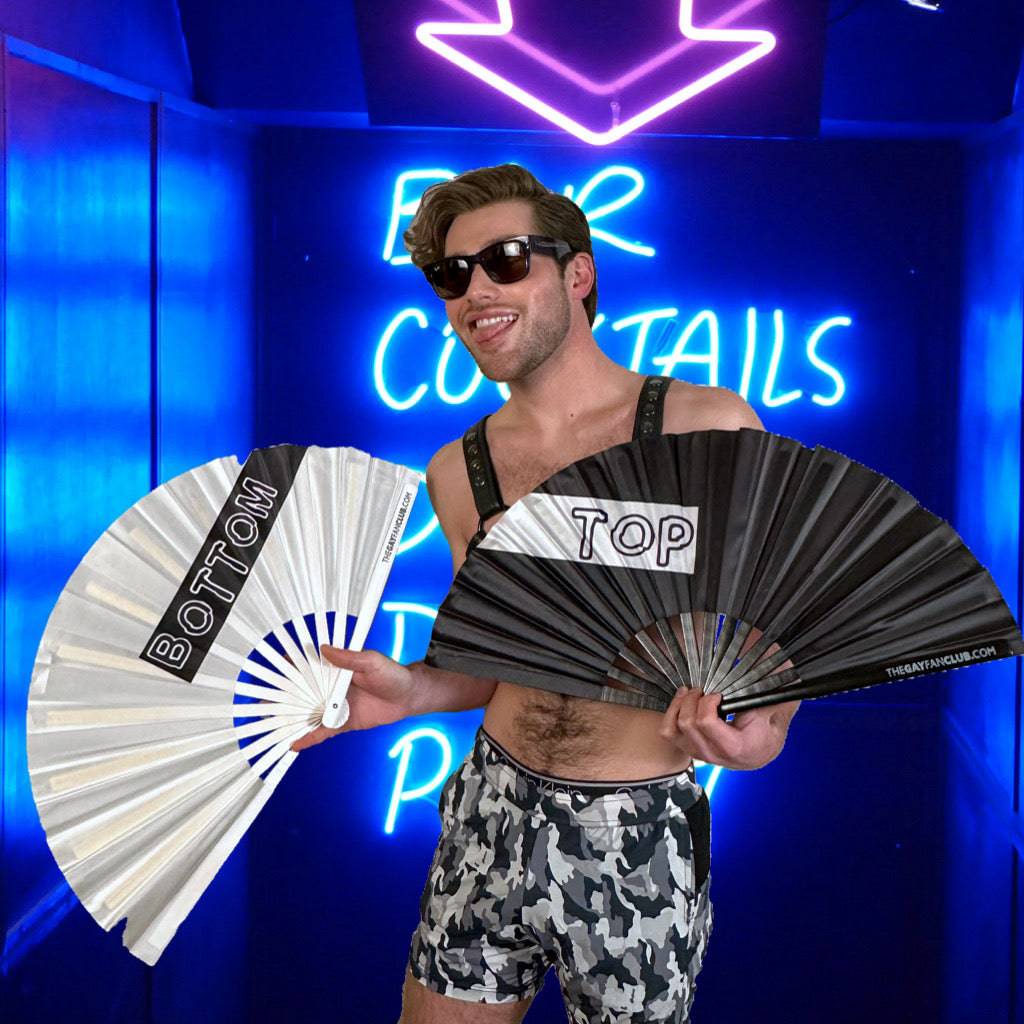 Clack Hand Fan - Bottom (UV) clack-hand-fan-bottom-uv-lifestyle