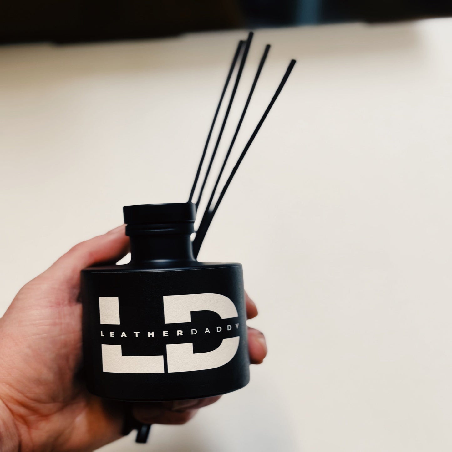 LeatherDaddy - Signature Oil Reed Diffuser 100ml leatherdaddy-skin-co-signature-oil-reed-room-diffuser-100ml