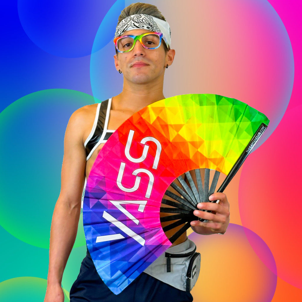 Clack Hand Fan - Yass (UV) clack-hand-fan-yass-uv-lifestyle